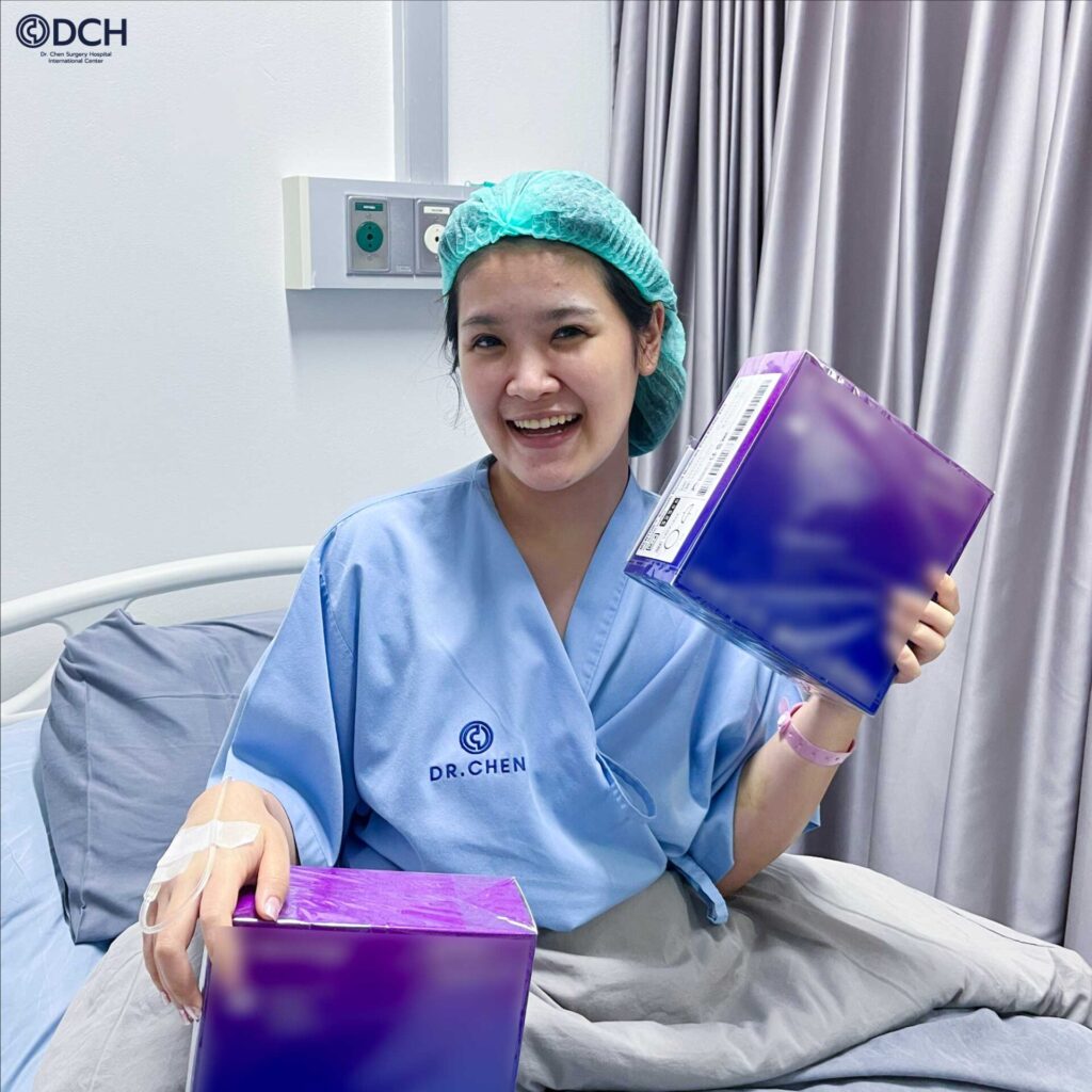 เสริมหน้าอก มีนา