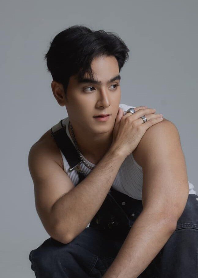 โต๊ส อัครัช